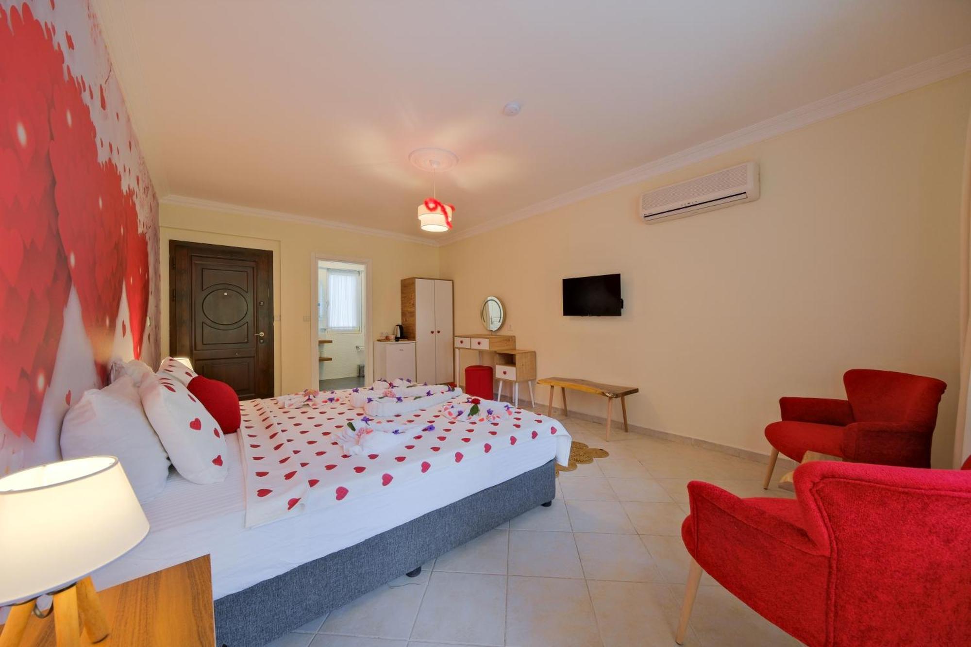 Larimar Suite Hotel Олудениз Экстерьер фото