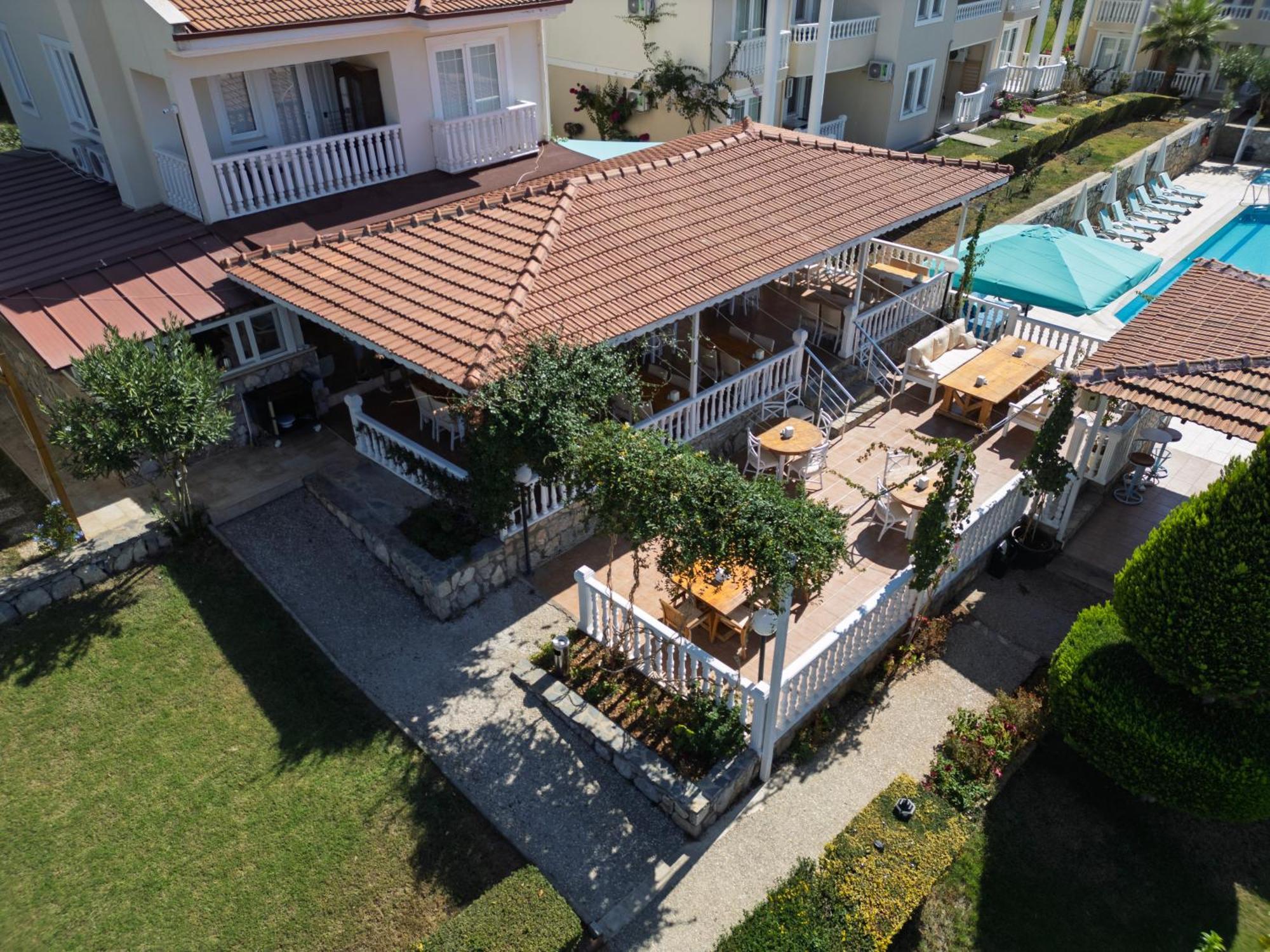 Larimar Suite Hotel Олудениз Экстерьер фото